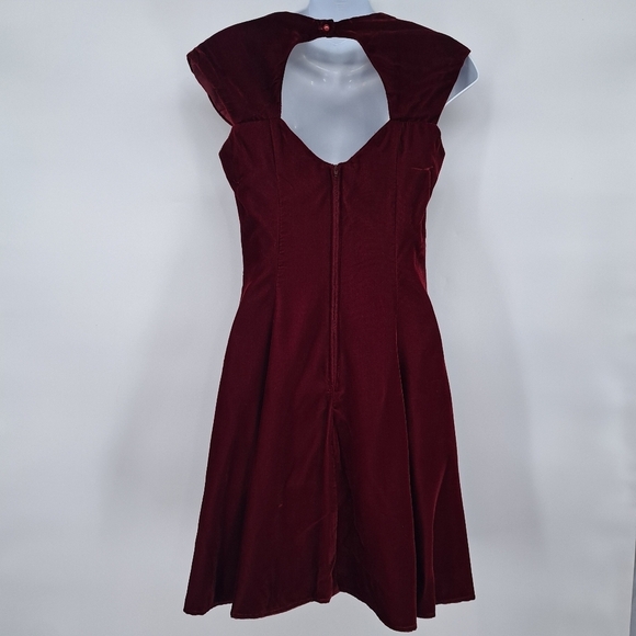 Roberta Vintage Burgundy Velvet Rhinestone Embellished Party Dress - Picture 4 of 7